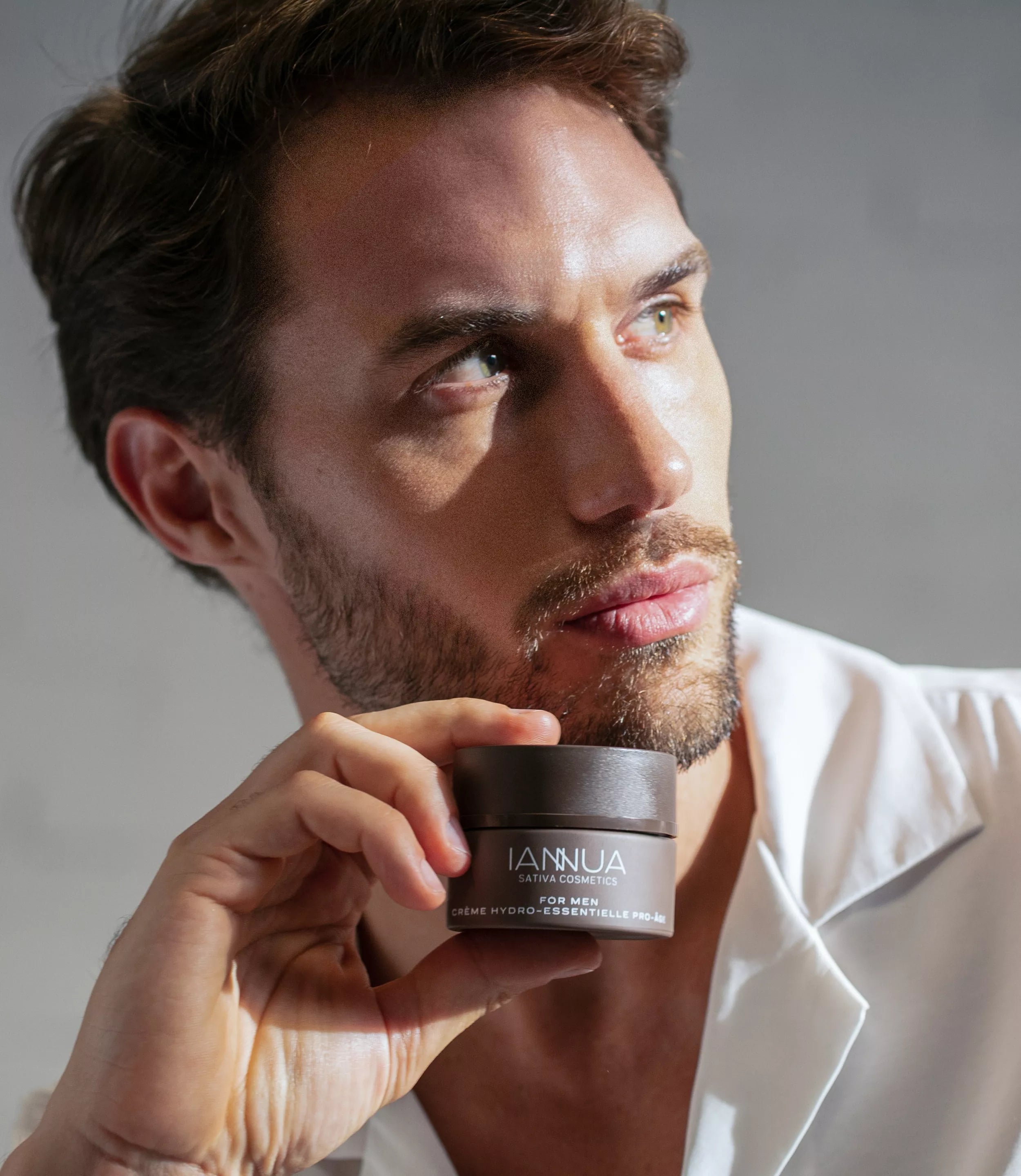 CRÈME HYDRO-ESSENTIELLE PRO-ÂGE FOR MEN