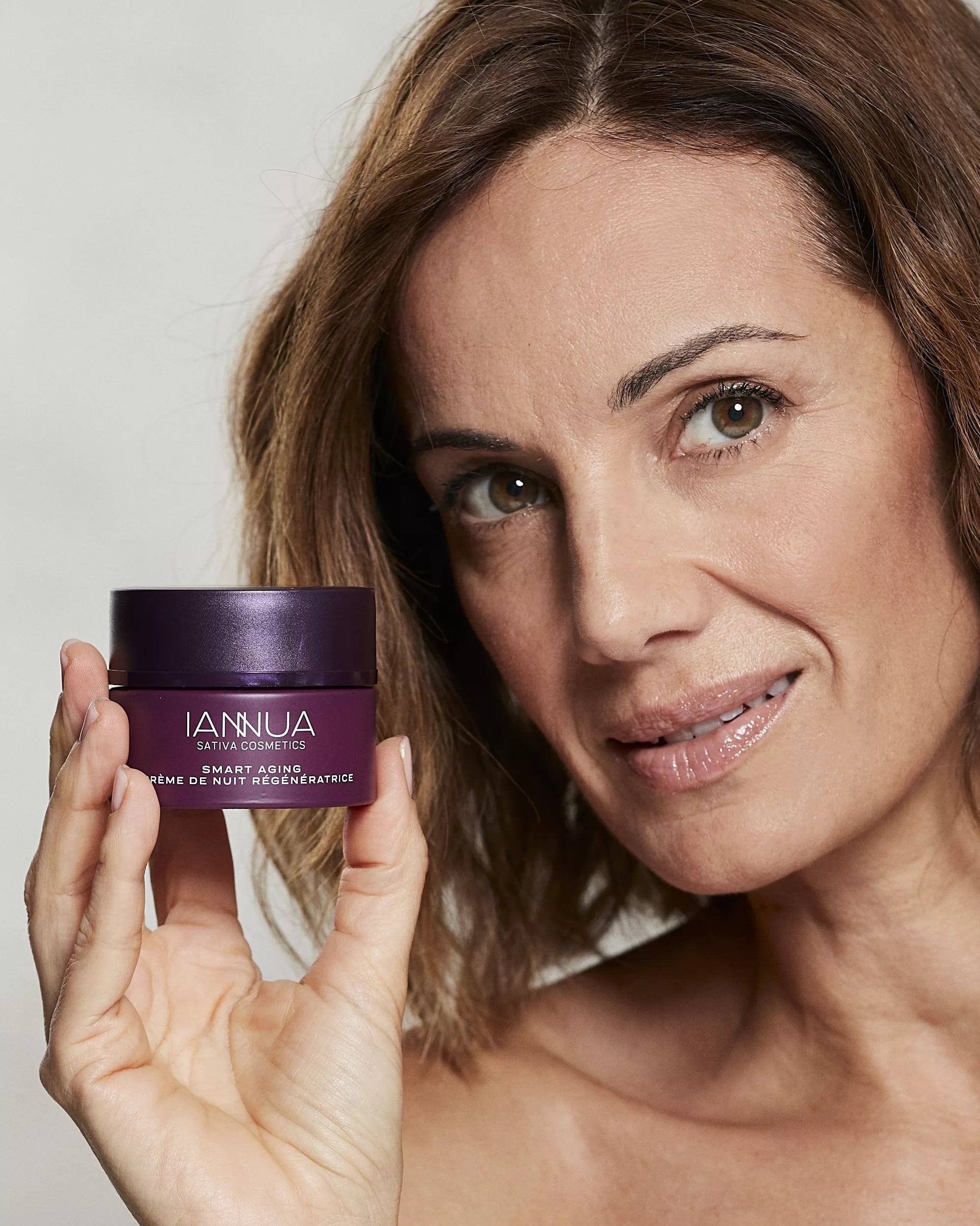 CRÈME DE NUIT RÉGÉNÉRATRICE SMART AGING